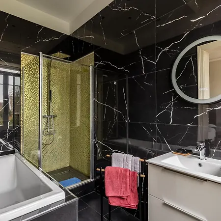 Particulier - Le 119 *